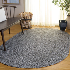 Safavieh Braided Light Sage Area Rug - Handwoven Comfort For Indoor & Outdoor Spaces, Easy Care & Stylish Design Black ,Ivory Polypropylene Pile Bra260z-3
