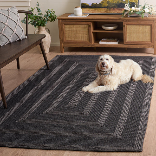 Safavieh Braided Charcoal Round Rug — Hand‑Woven Polypropylene, Durable Washable Texture For Busy Homes & Decks 5'-0" x 5'-0" BRA265H-5R