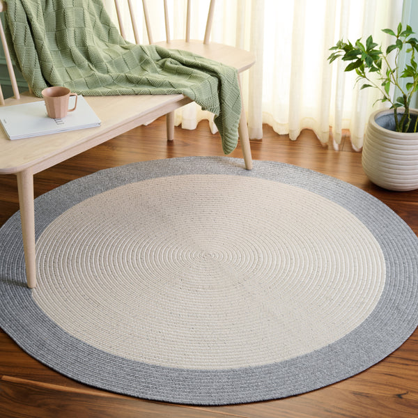 Safavieh Braided Indoor Outdoor Area Rug - Hand Woven Polypropylene, Washable, Durable & Versatile Design Ivory ,Grey Polypropylene Pile Bra281a-6