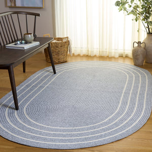 Safavieh Braided Runner Rug - Elegant Hand-woven Design For Indoor/Outdoor Comfort And Style In Any Space Light Grey ,Ivory Polypropylene Pile Bra282f-5ov