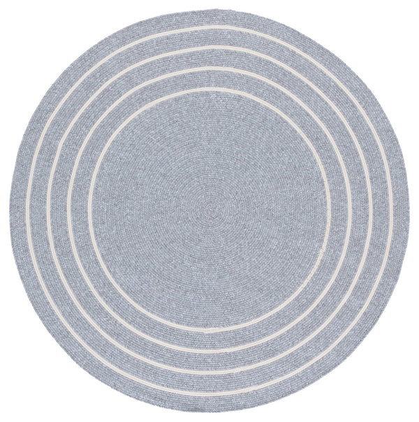 Safavieh Braided Runner Rug - Elegant Hand-woven Design For Indoor/Outdoor Comfort And Style In Any Space Light Grey ,Ivory Polypropylene Pile Bra282f-5r