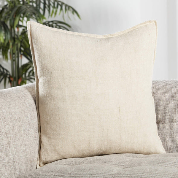 Jaipur Living Jaipur Living Blanche Linen Square Throw Pillow with Flange Border for Neutral Interiors PLW103799