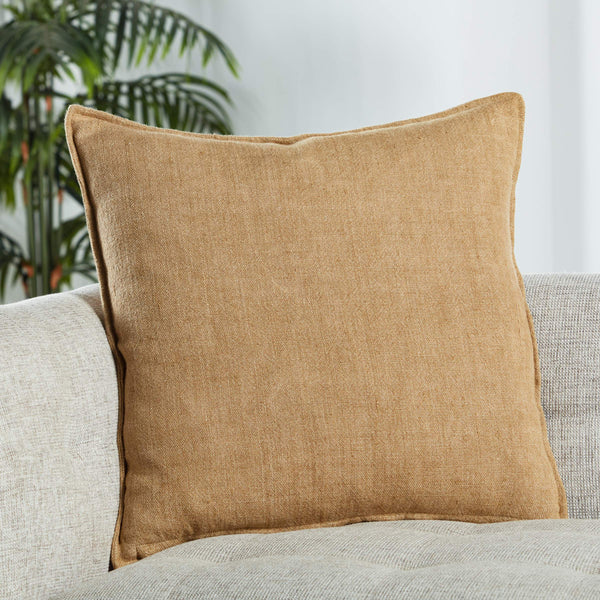 Jaipur Living Jaipur Living Blanche Linen Throw Pillow with Down Fill and Flange Edge Detail PLW103822