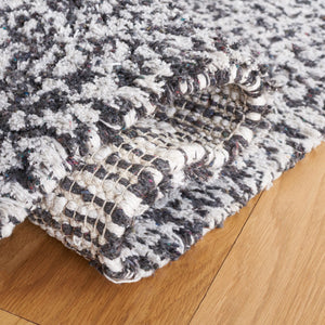 Safavieh Berber 101 BRB101 Hand Woven Shag Rug Ivory / Black BRB101Z-6SQ