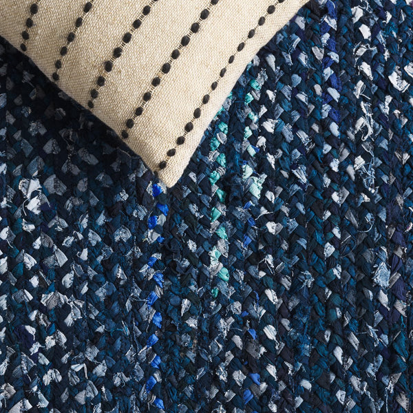 Safavieh Braided Area Rug - Hand-woven Cotton Runner With Bohemian Charm, Perfect For Hallways And Entryways Navy ,Blue Cotton Brd210n-5