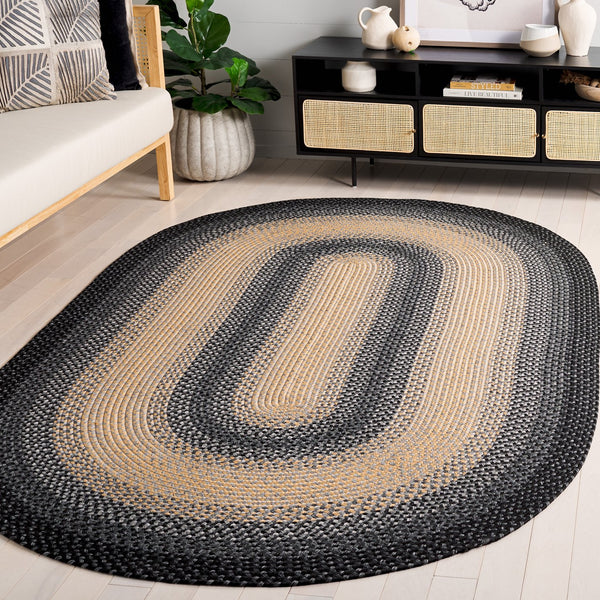 Safavieh Braided Area Rug - Hand-woven, Durable Polypropylene For Indoor & Outdoor Spaces, Elegant Design Black ,Grey Polypropylene Pile Brd311a-216