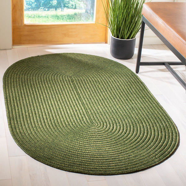 Safavieh Braided Handwoven Oval Rug 6X8 Green — Low-Profile Polypropylene, Durable Stain-Resistant Style BRD315A-68OV