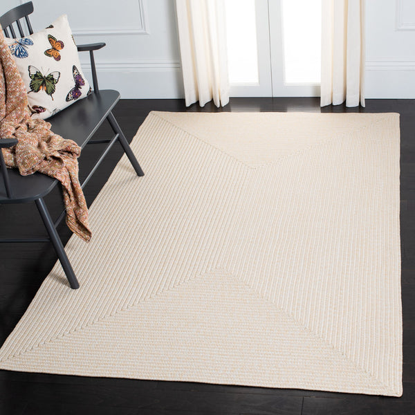 Safavieh Braided Area Rug - Stylish Green Design For Indoor/Outdoor Spaces, Perfect For Comfort And Elegance Ivory ,Beige Polypropylene Pile Brd315b-214
