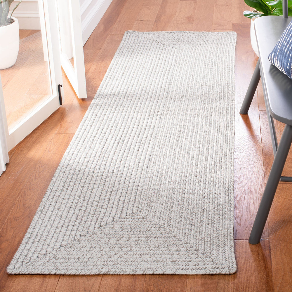 Safavieh Braided Hand‑Woven Silver Grey Runner For Hallways And Entryways — Slim, Durable, Easy‑Care Polypropylene 2'-3" x 16'-0" BRD315F-216