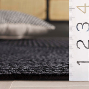 Safavieh Braided Area Rug - Stylish Green Design For Indoor/Outdoor Spaces, Perfect For Comfort And Elegance Black Polypropylene Pile Brd315z-6r