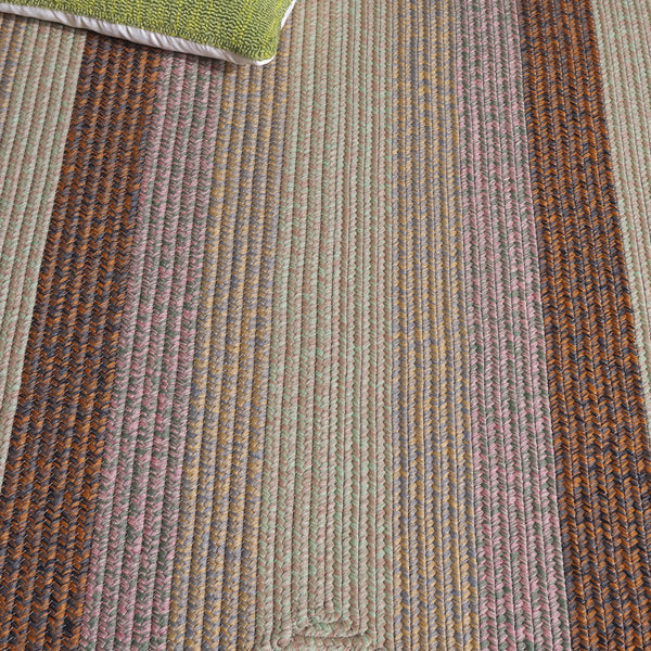 Safavieh Braded Braided Rugs Hand-woven Area Rug In Elegant Earth Tones - Versatile Indoor/Outdoor Décor Piece Dark Brown ,Light Green Polypropylene Pile Brd320t-3r