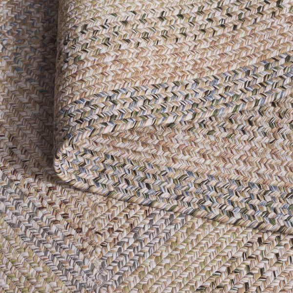 Safavieh Braided Area Rug - Elegant Hand-woven Design For Indoor And Outdoor Spaces, Durable & Washable Quality Beige ,Light Grey Polypropylene Pile Brd321b-5ov