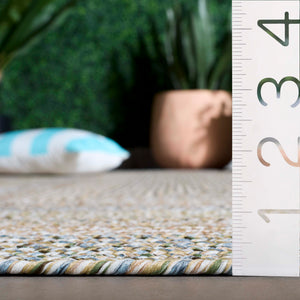 Safavieh Braided Area Rug - Elegant Hand-woven Design For Indoor And Outdoor Spaces, Durable & Washable Quality Beige ,Light Grey Polypropylene Pile Brd321b-5ov