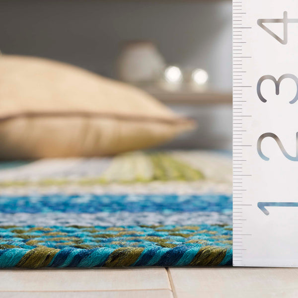 Safavieh Braided Area Rug - Timeless Elegance In Navy And Green, Hand-woven For Indoor & Outdoor Durability Navy ,Green Polypropylene Pile Brd323n-3ov