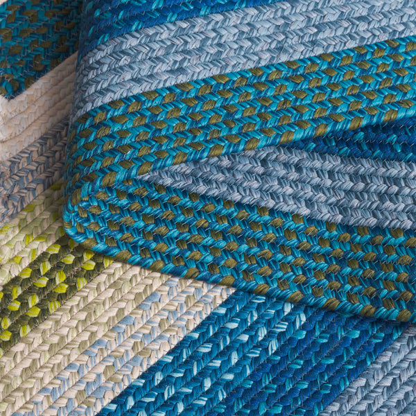 Safavieh Braided Area Rug - Timeless Elegance In Navy And Green, Hand-woven For Indoor & Outdoor Durability Navy ,Green Polypropylene Pile Brd323n-3ov