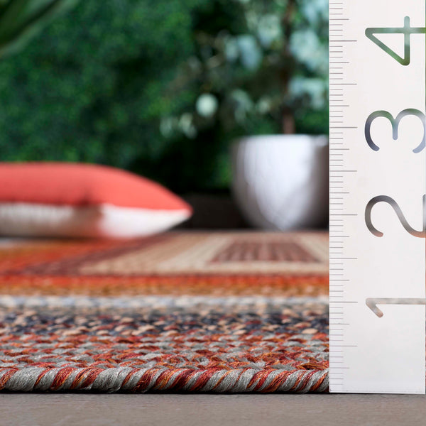 Safavieh Braided Area Rug - Timeless Elegance In Navy And Green, Hand-woven For Indoor & Outdoor Durability Brown ,Rust Polypropylene Pile Brd323t-5ov