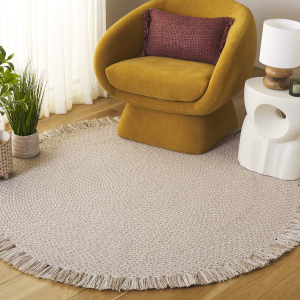 Safavieh Braided Hand-Woven Round Rug In Beige Ivory — Wool-Jute Blend, Low-Profile 3/8" Pile, Coastal Chic 4'-0" x 4'-0" BRD563B-4R