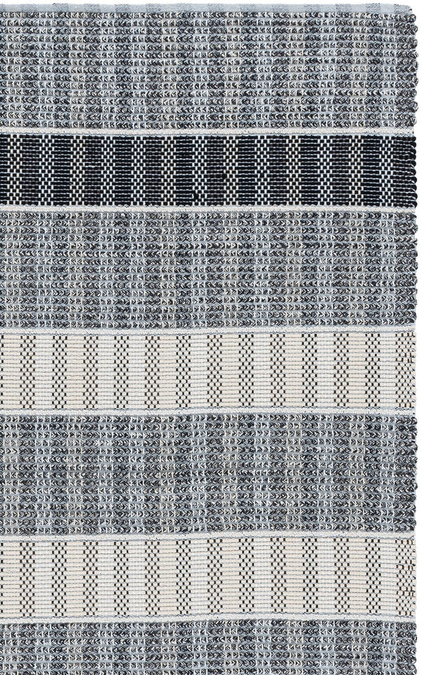 Safavieh Braided Hand-Woven Grey Black Area Rug — Cotton Low-Profile 1/2" Pile, Scandinavian Minimalist Style 8'-0" x 10'-0" BRD764F-8
