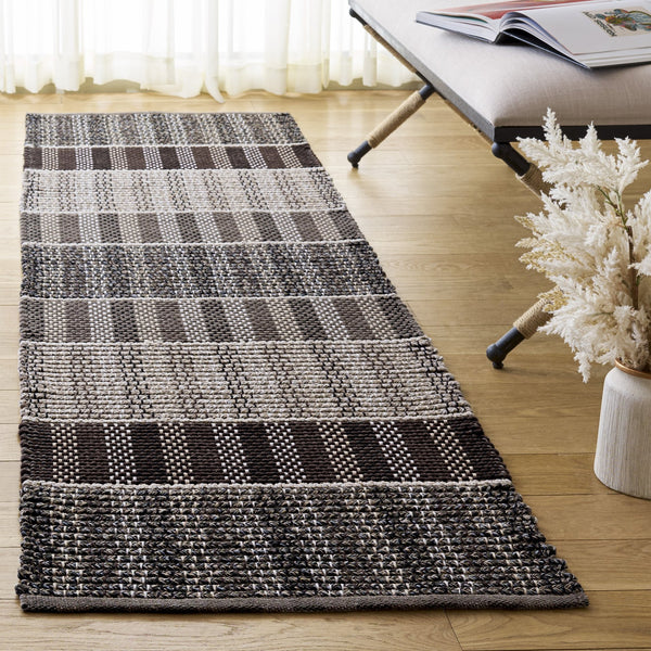 Safavieh Braided Hand-Woven Cotton Rug In Brown And Blue Tones—Calming Scandinavian Style, Low-Pile, Durable Centerpiece 9'-0" x 12'-0" BRD764T-9