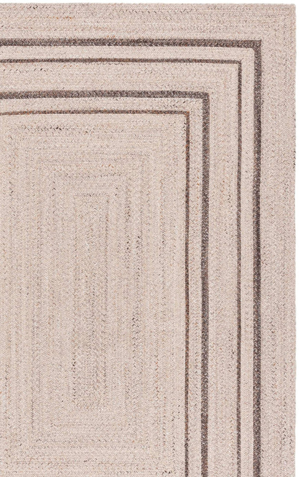 Safavieh Braided Hand-Woven Beige Brown Area Rug With Concentric Rectangle Motif, Durable Pet, Low Pile Finish 5'-0" x 7'-0" BRD805B-57