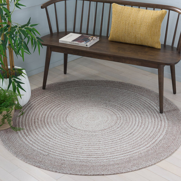 Safavieh Braided Hand-Woven Light Grey Round Rug With Concentric Circles — Durable Pet Pile, Cozy Accent 6'-0" x 6'-0" BRD809G-6R