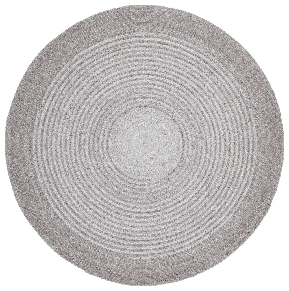 Safavieh Braided Hand-Woven Light Grey Round Rug With Concentric Circles — Durable Pet Pile, Cozy Accent 6'-0" x 6'-0" BRD809G-6R