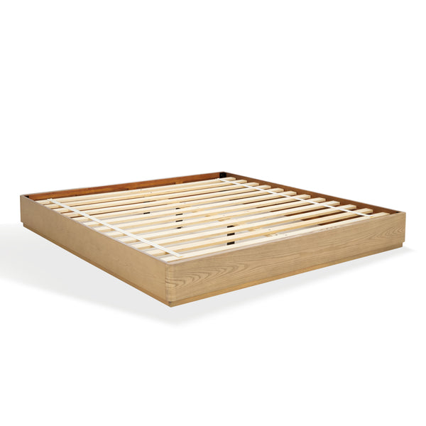 Safavieh Decarla Wood Bed Frame - Sustainable Style Meets Timeless Charm In A Robust And Elegant Design Natural Wood Bsc2001a-k-3bx