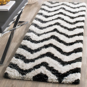 Safavieh Barcelona Shag 320 Hand Tufted  Rug Graphite / Ivory BSG320D-2