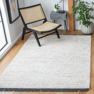 Safavieh Burko 235 Power Loomed  Rug Grey / Ivory BUR235F-5