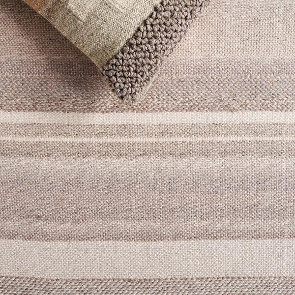 Safavieh Cabo Elegant Area Rug - Contemporary Design In Serene Hues, Perfect For Living Spaces & Comfort Grey ,Beige 97% Polyester,3% Cotton Cab356f-5