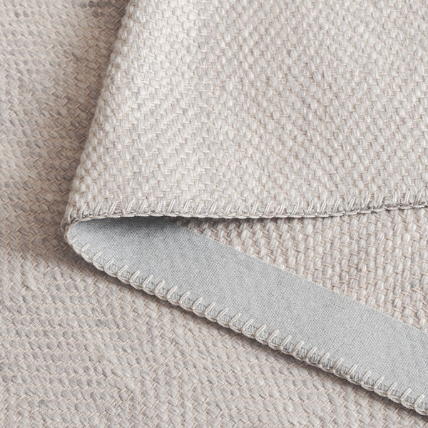 Safavieh Cabo Contemporary Area Rug In Elegant Gray - Soft, Durable Design For Modern Living Spaces Grey 97% Polyester,3% Cotton Cab368f-7sq