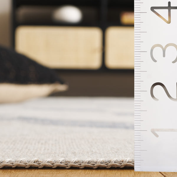 Safavieh Cabo Contemporary Geometric Area Rug - Elegant 3d Illusion Design For Modern Home Décor Style Beige ,Light Grey 97% Polyester,3% Cotton Cab374b-7sq