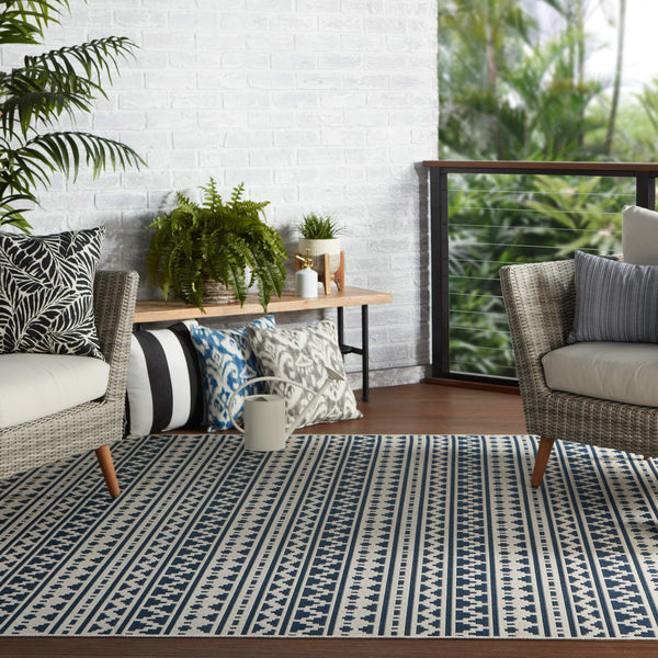 Jaipur Living Jaipur Living Killick Polypropylene Tribal Geometric Flat Woven Indoor Outdoor Rug Blue 4'X5'7" RUG143335