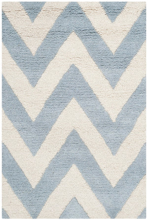 Safavieh Cambridge 139 Hand Tufted  Rug Light Blue / Ivory CAM139A-2