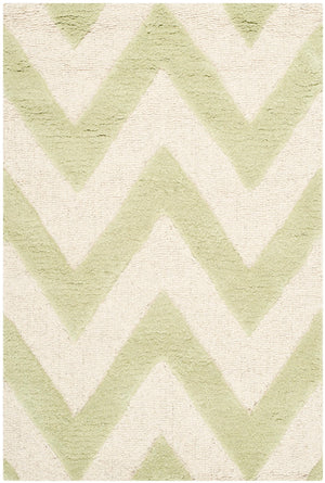 Safavieh Cambridge 139 Hand Tufted  Rug Light Green / Ivory CAM139B-2