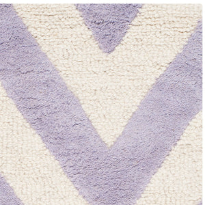 Safavieh Cambridge 139 Hand Tufted  Rug Lavander / Ivory CAM139C-2