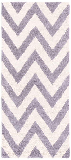 Safavieh Cambridge 139 Hand Tufted  Rug Silver / Ivory CAM139D-26