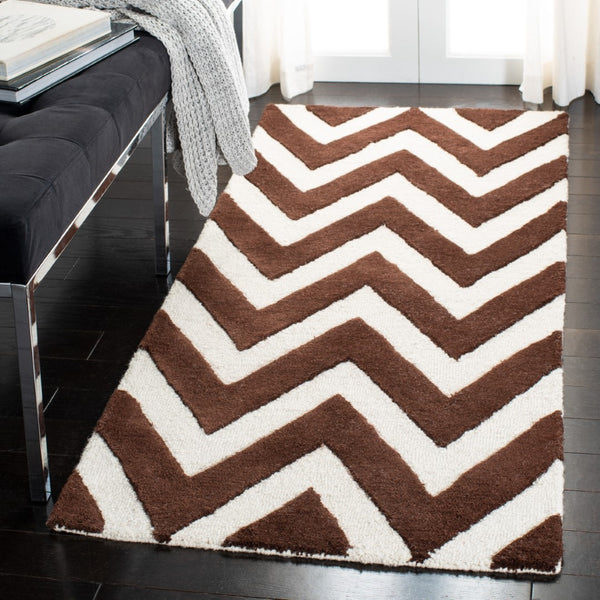 Safavieh Cambridge 139 Hand Tufted  Rug Dark Brown / Ivory CAM139H-26