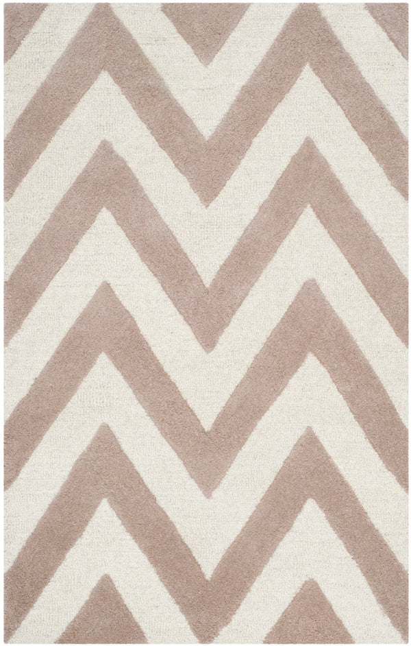 Safavieh Cambridge 139 Hand Tufted  Rug Beige / Ivory CAM139J-24