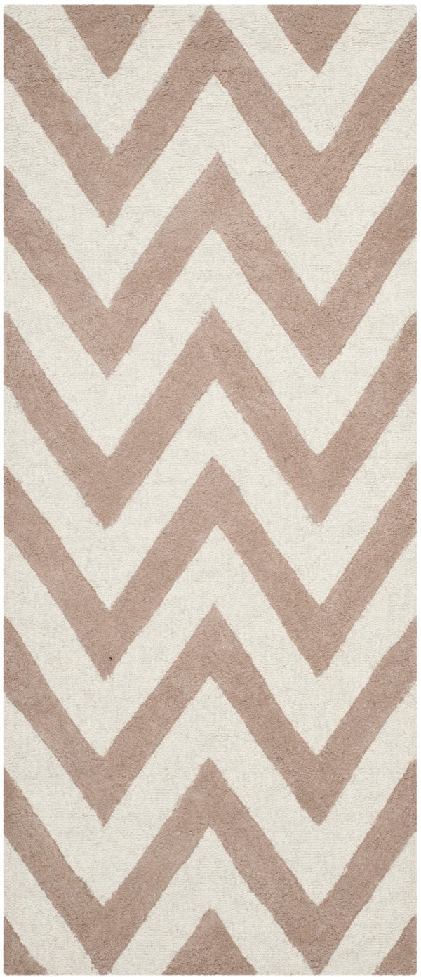Safavieh Cambridge 139 Hand Tufted  Rug Beige / Ivory CAM139J-26