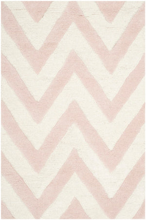 Safavieh Cambridge 139 Hand Tufted  Rug Light Pink / Ivory CAM139M-24