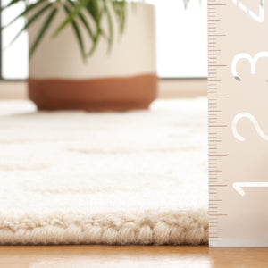 Safavieh Cambridge Hand-tufted Transitional Ivory Rug - Luxurious Wool Blend For Timeless Home Elegance Ivory 80% Wool,20% Cotton Cam147a-6sq