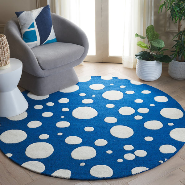 Safavieh Cambridge Hand-tufted Transitional Ivory Rug - Luxurious Wool Blend For Timeless Home Elegance Blue ,Ivory 80% Wool,20% Cotton Cam147m-6sq