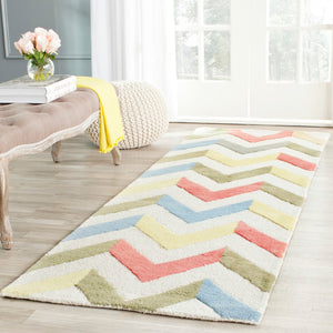 Safavieh Cambridge 580 Hand Tufted  Rug Ivory / Multi CAM580D-2