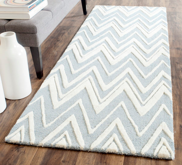 Safavieh Cambridge 711 Hand Tufted  Rug Blue / Ivory CAM711B-28