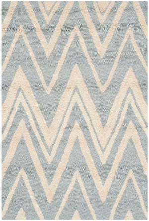 Safavieh Cambridge 711 Hand Tufted  Rug Blue / Ivory CAM711B-2