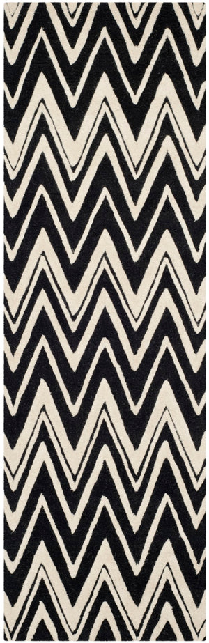 Safavieh Cambridge 711 Hand Tufted  Rug Black / Ivory CAM711K-2