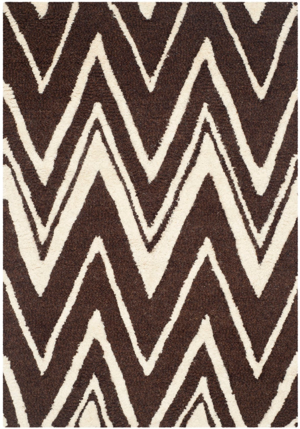 Safavieh Cambridge 711 Hand Tufted  Rug Brown / Ivory CAM711R-2