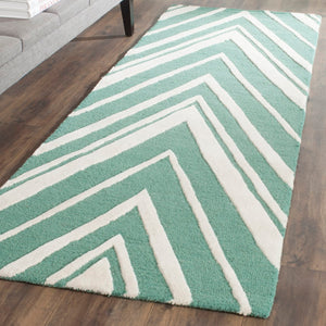 Safavieh Cambridge 711 Hand Tufted  Rug Teal / Ivory CAM711T-28