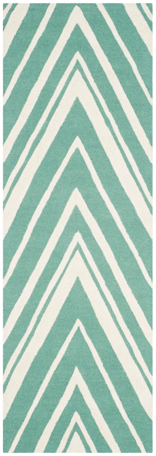 Safavieh Cambridge 711 Hand Tufted  Rug Teal / Ivory CAM711T-28